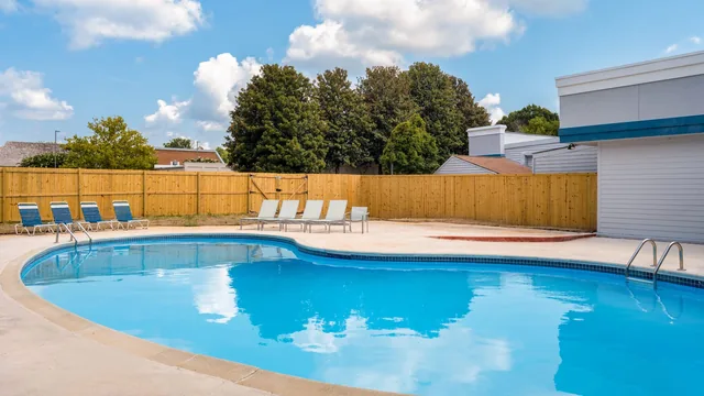 Baymont by Wyndham Williamsburg I-64 photo 8