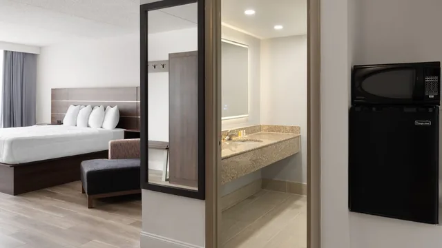 Baymont by Wyndham Williamsburg I-64 photo 12