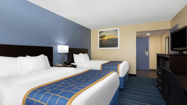 Days Inn by Wyndham Augusta photo 6
