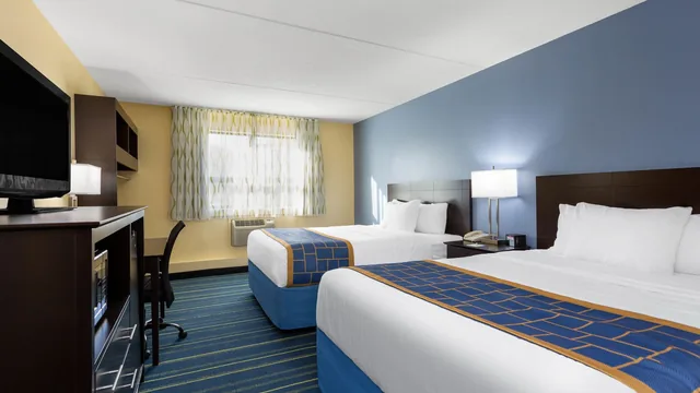Days Inn by Wyndham Augusta photo 12