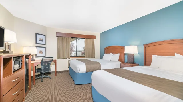 Days Inn & Suites by Wyndham Baxter Brainerd Area photo 7