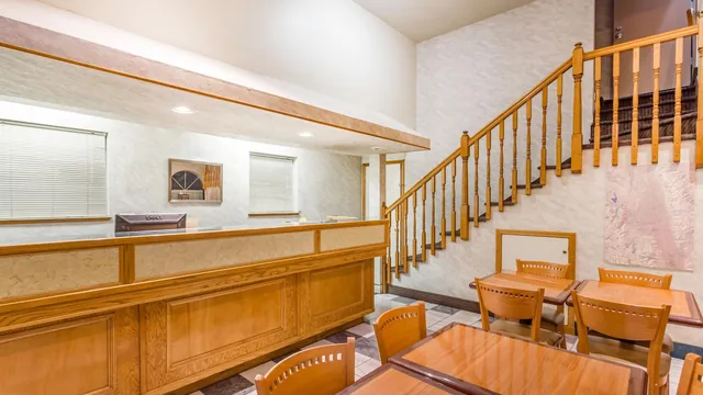Days Inn by Wyndham Bishop photo 12