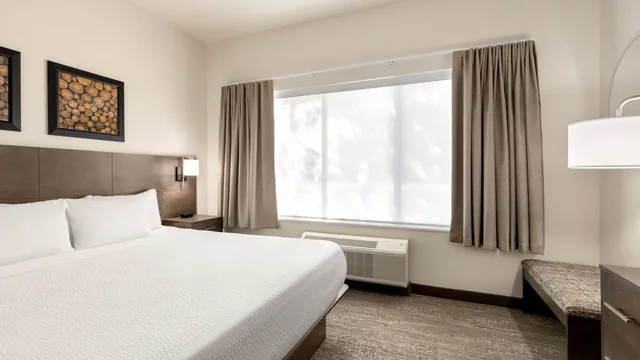 Days Inn & Suites by Wyndham Bozeman photo 6
