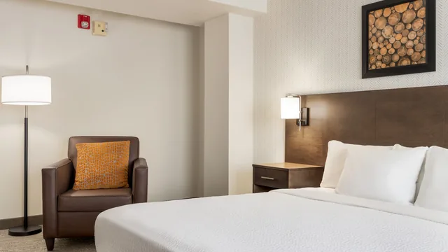Days Inn & Suites by Wyndham Bozeman photo 8