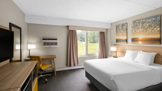 Days Inn & Suites by Wyndham Bozeman photo 12