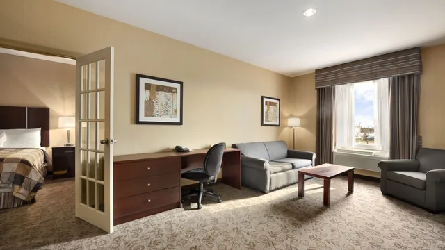 Days Inn by Wyndham Brampton photo 1
