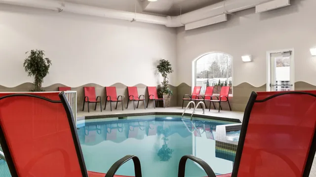 Days Inn & Suites by Wyndham Brandon photo 6