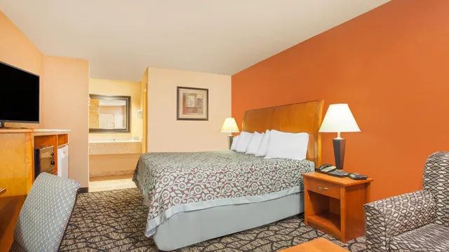 Days Inn by Wyndham Centerville photo 4