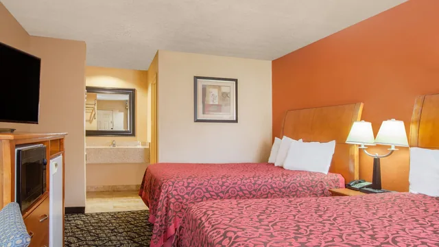 Days Inn by Wyndham Centerville photo 8