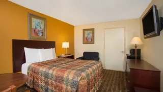 Days Inn by Wyndham Chester