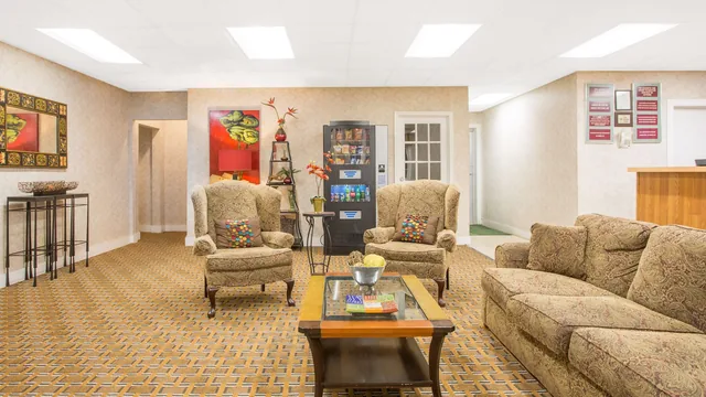 Days Inn by Wyndham Chester photo 6