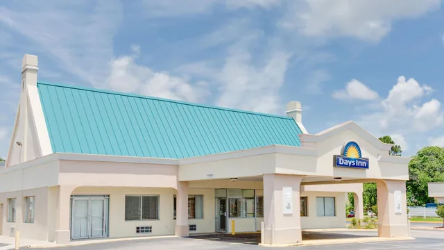 Days Inn by Wyndham Chester photo 7