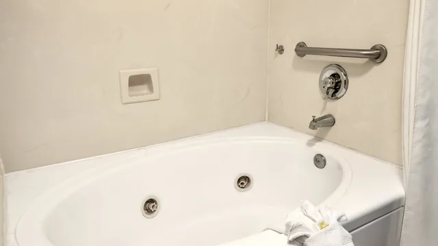Days Inn by Wyndham Concord photo 8