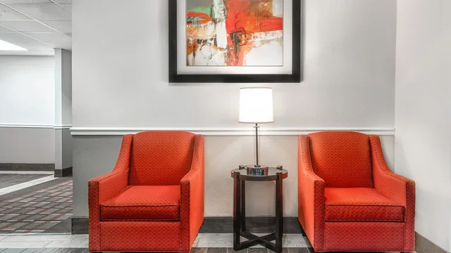 Days Inn & Suites by Wyndham Dallas photo 8