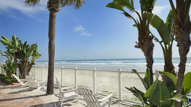Days Inn by Wyndham Daytona Oceanfront photo 7