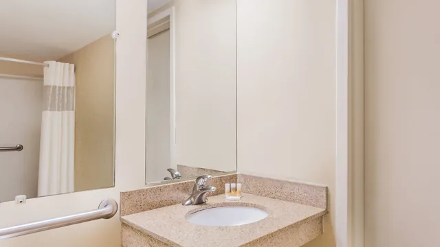 Days Inn by Wyndham Dumfries Quantico photo 1