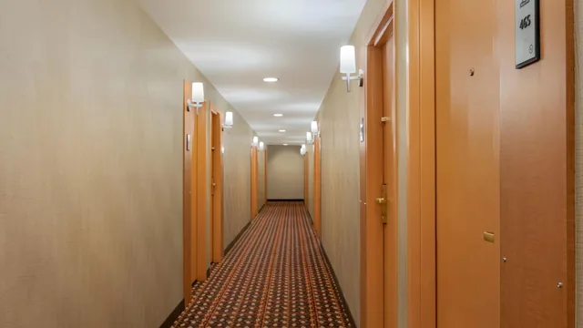 Days Inn by Wyndham Edmonton Downtown photo 4