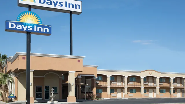 Days Inn by Wyndham El Centro photo 4