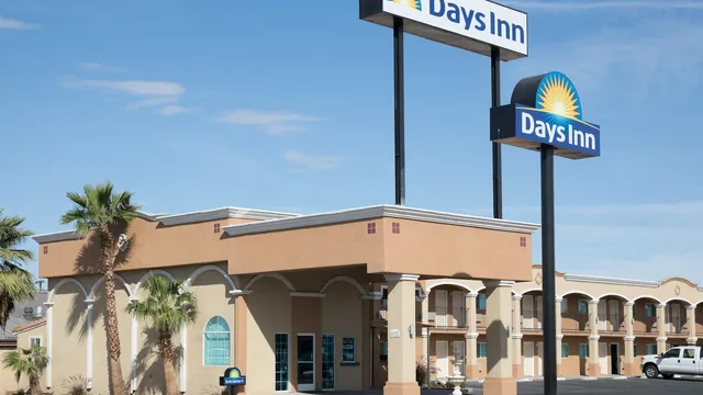 Days Inn by Wyndham El Centro photo 7