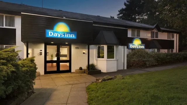 Days Inn by Wyndham Fleet M3 photo 1