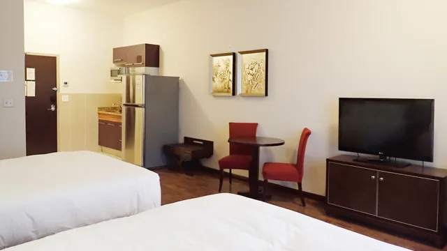 Days Inn & Suites by Wyndham Fort Saskatchewan photo 7