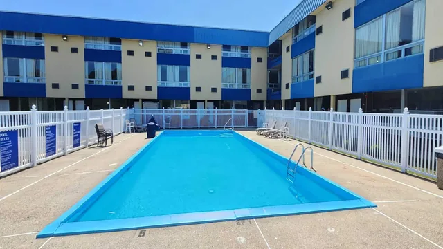 Days Inn by Wyndham Fort Wright Cincinnati Area photo 12