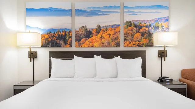Days Inn by Wyndham Hamilton photo 4