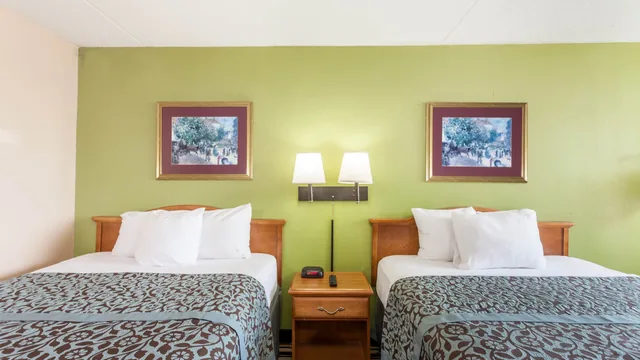 Days Inn by Wyndham Jackson photo 12