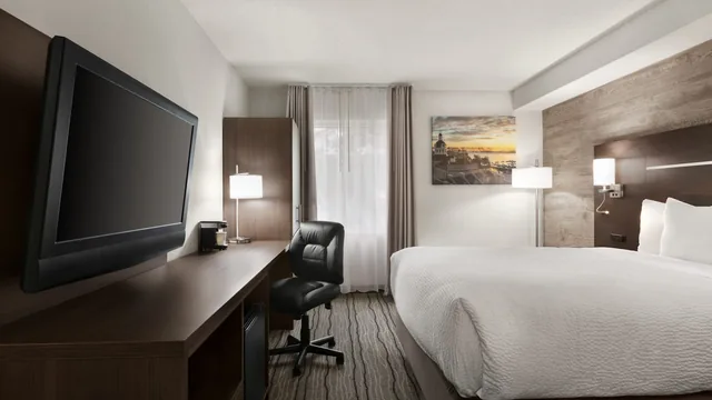 Days Inn by Wyndham Kingston photo 9