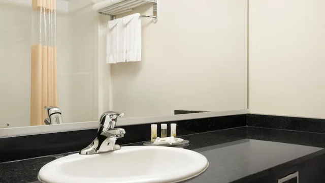 Days Inn & Suites by Wyndham Langley photo 7