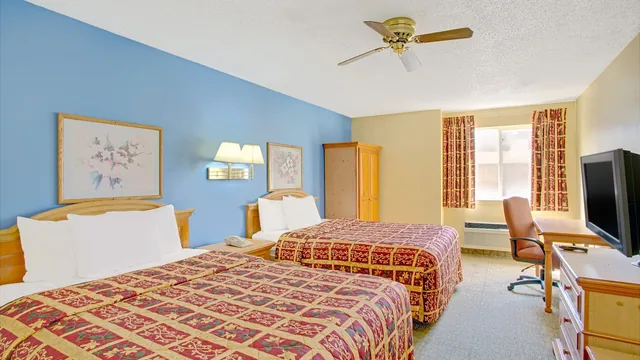 Days Inn by Wyndham Lehi photo 8