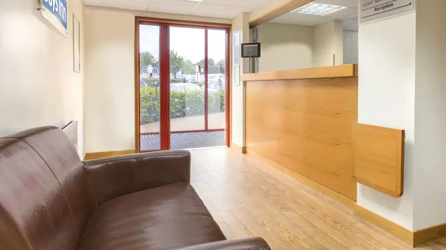 Days Inn by Wyndham Magor photo 5