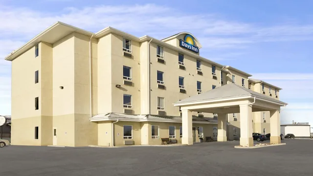 Days Inn by Wyndham Moose Jaw photo 9