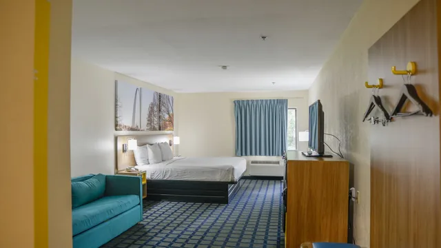 Days Inn by Wyndham Mount Vernon photo 6