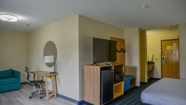 Days Inn by Wyndham Mount Vernon photo 12