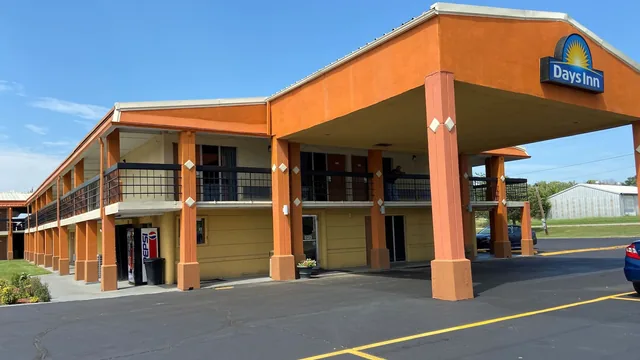 Days Inn by Wyndham Okmulgee photo 12