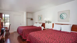 Days Inn by Wyndham Orange Anaheim