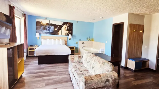 Days Inn by Wyndham Ozark Springfield photo 6