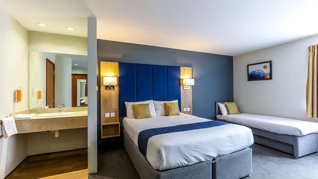 Days Inn by Wyndham Peterborough photo 11