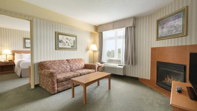Days Inn by Wyndham Orillia photo 6