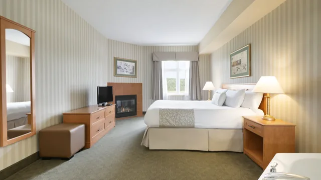 Days Inn by Wyndham Orillia photo 8