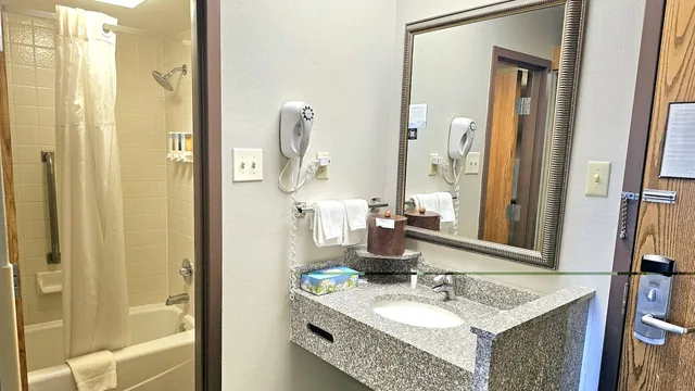 Days Inn by Wyndham Rolla photo 7