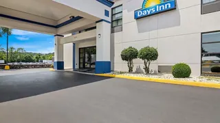 Days Inn by Wyndham Salem