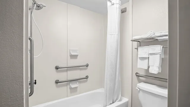 Days Inn by Wyndham Salem photo 9