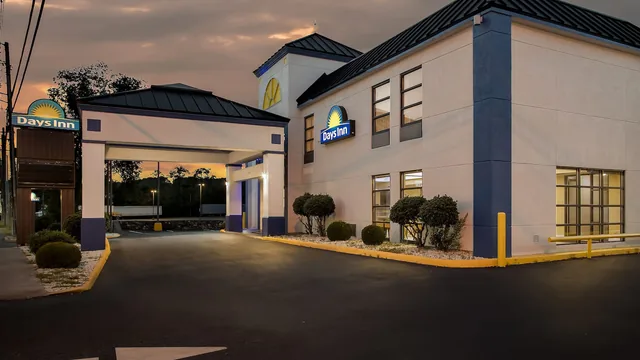 Days Inn by Wyndham Salem photo 11