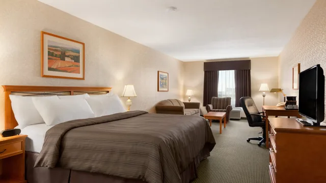 Days Inn by Wyndham Saskatoon photo 6