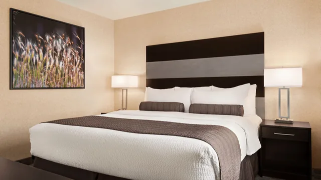 Days Inn by Wyndham Saskatoon photo 9