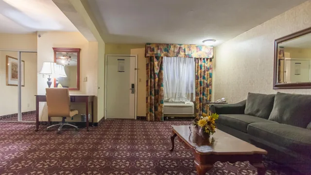 Days Inn by Wyndham Shenandoah photo 7