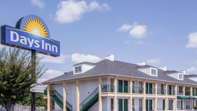 Days Inn by Wyndham Simpsonville photo 6