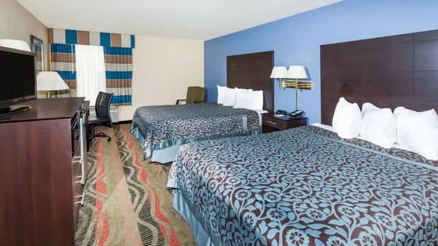 Days Inn by Wyndham Springfield photo 9